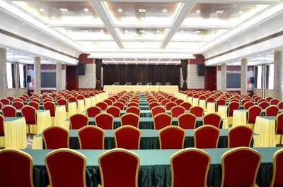 體驗(yàn)鄭州市嵩山飯店 花園式環(huán)境與專業(yè)宴會(huì)會(huì)議接待服務(wù)